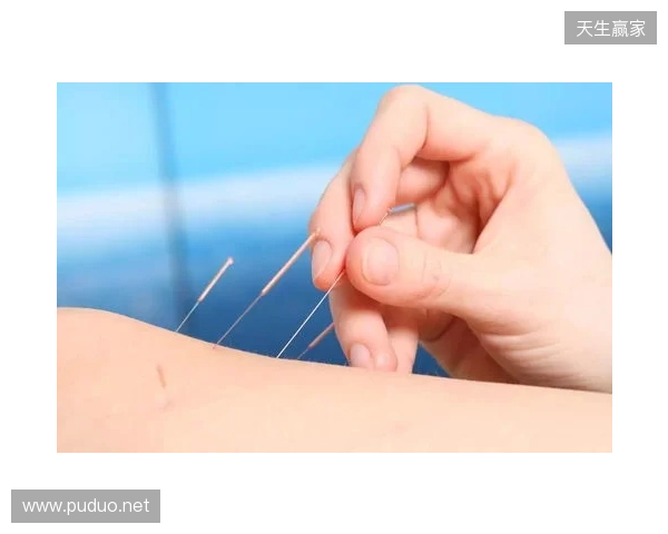 西班牙老中医？图片报：凯恩身体健康得益于长期坚持针灸